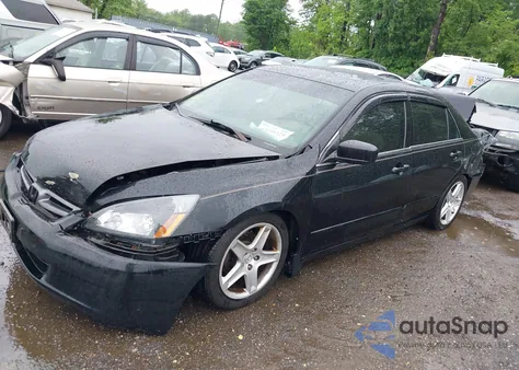 2004 Honda Accord 2.4 Ex z USA, uszkodzony, nr VIN 1HGCM55704A102484
